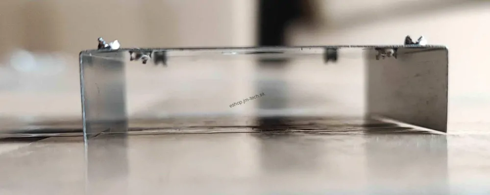 Uzemňujúci pliešok  pre fotovoltaické panely TYP2